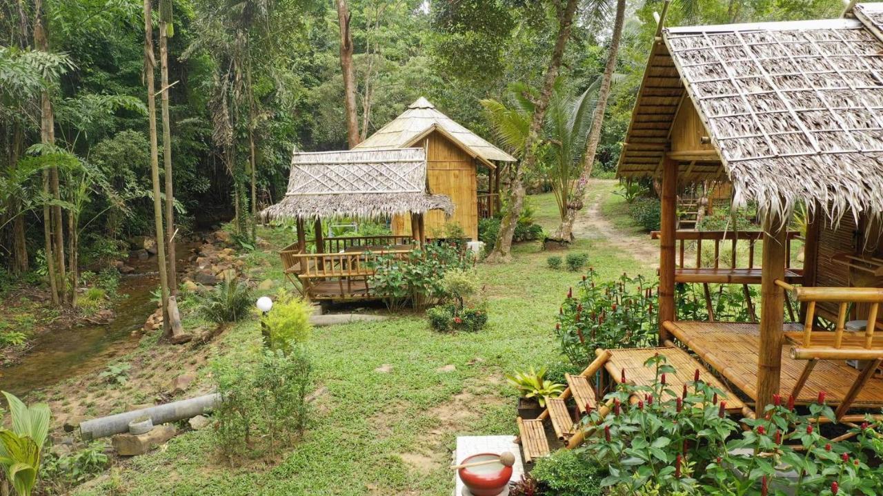 Baan Kon Kan Resort Ko Kut Exterior foto